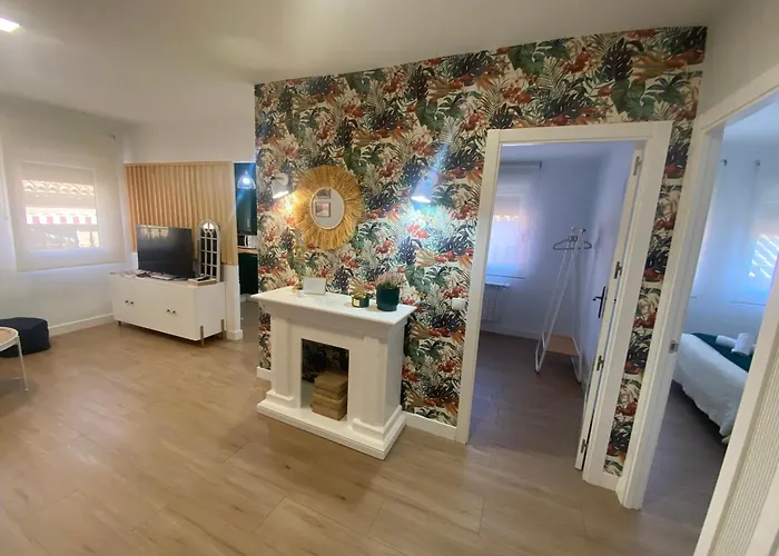 Isabella Center Boutique